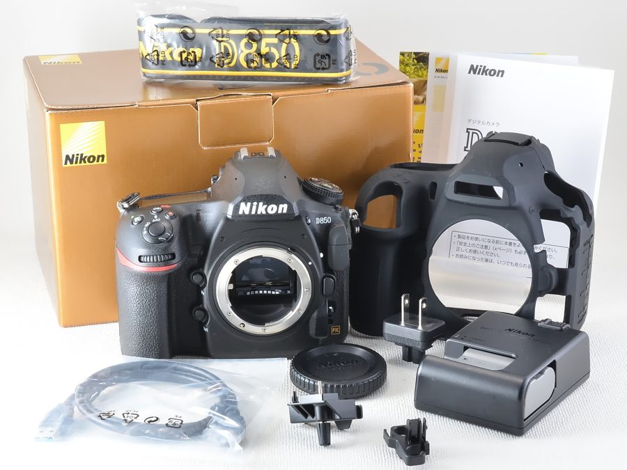 Nikon D850 ボディ シリコン保護カバー元箱付