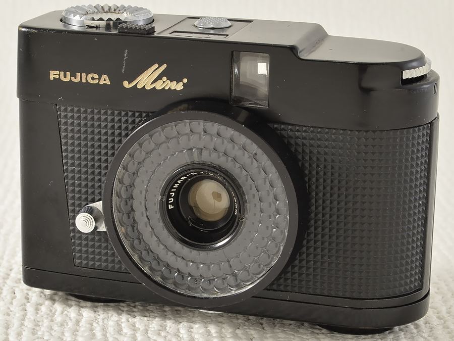 FUJICA MINI